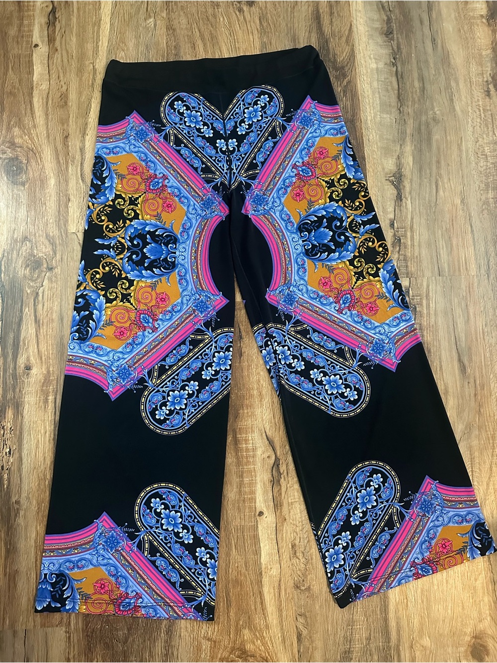 Eva Varro Wide Leg Palazzo Pants Scarf & Paisley Print 🖤